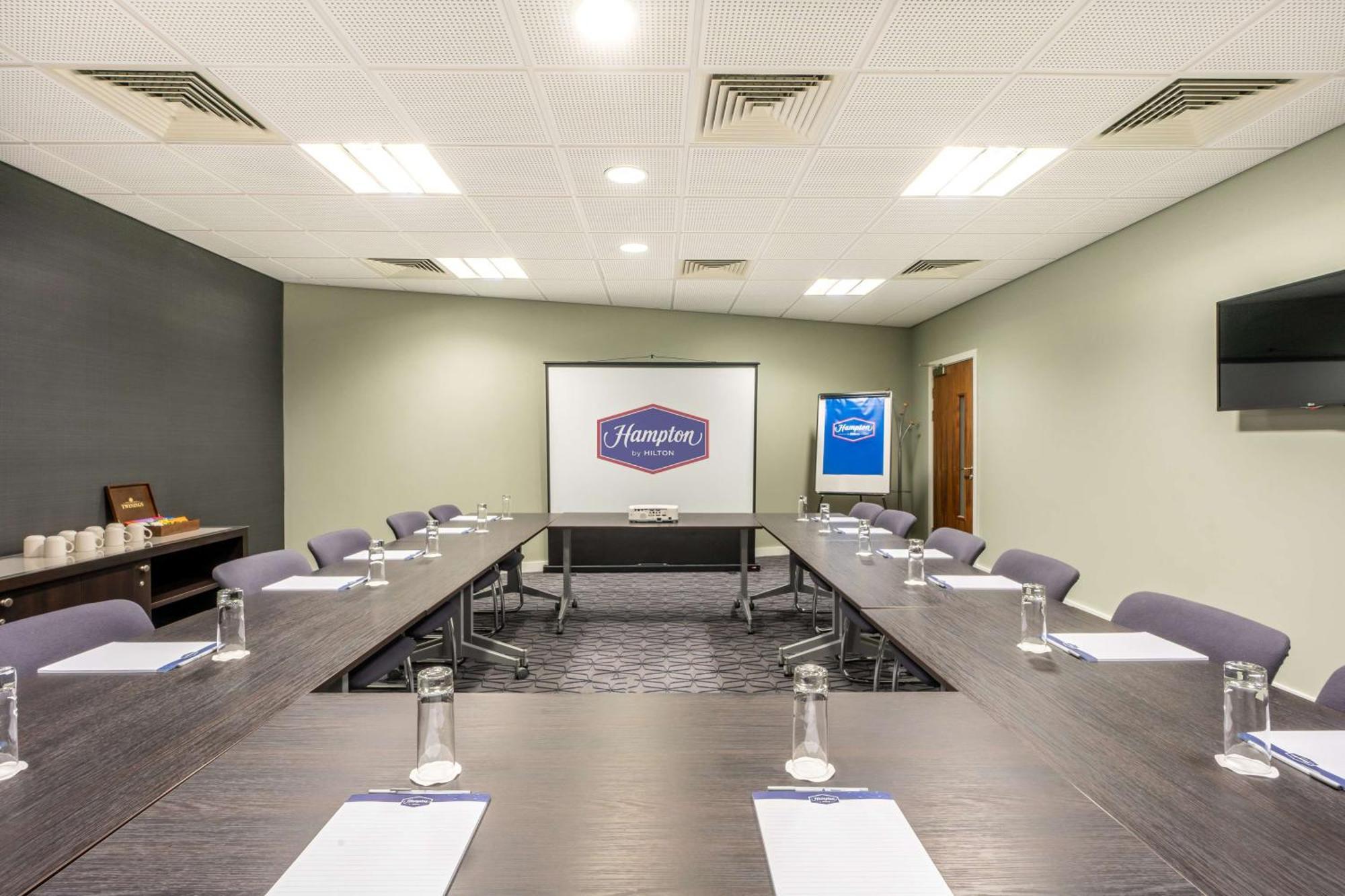 Hampton By Hilton Sheffield Hotel Exterior photo